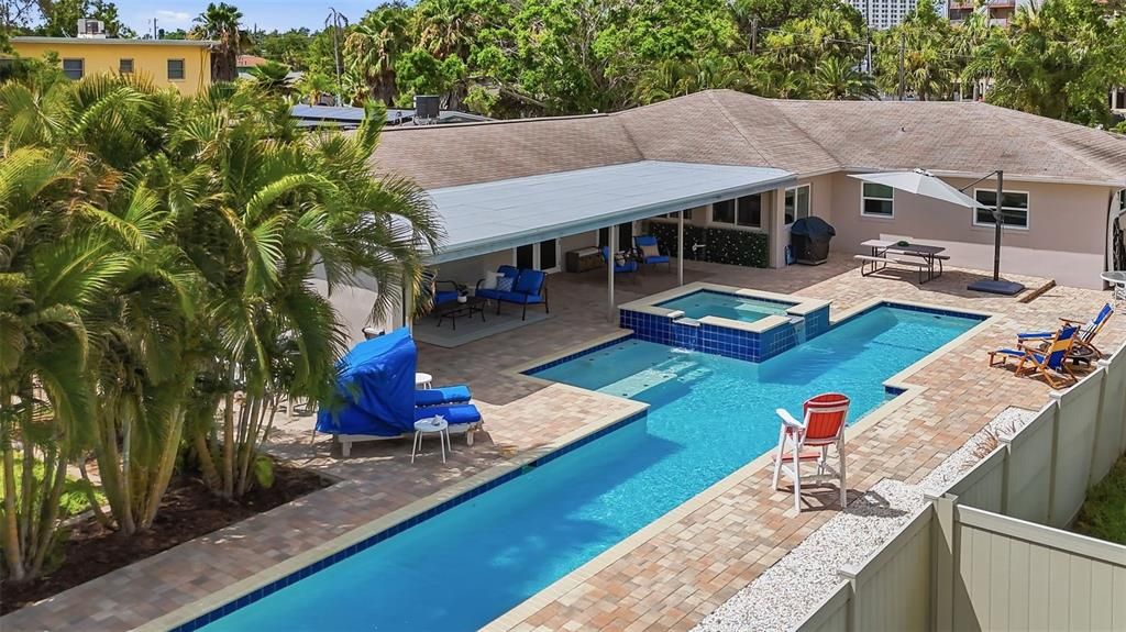 For Sale: $800,000 (3 beds, 4 baths, 2227 Square Feet)