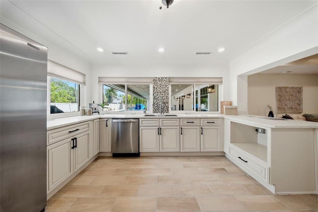 For Sale: $800,000 (3 beds, 4 baths, 2227 Square Feet)