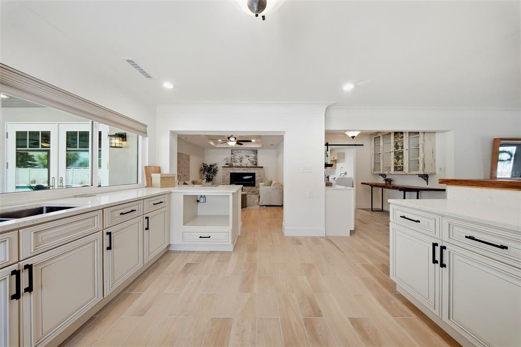 For Sale: $800,000 (3 beds, 4 baths, 2227 Square Feet)