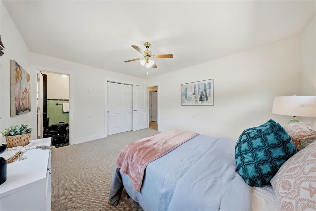 For Sale: $800,000 (3 beds, 4 baths, 2227 Square Feet)
