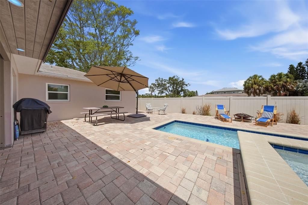 For Sale: $800,000 (3 beds, 4 baths, 2227 Square Feet)