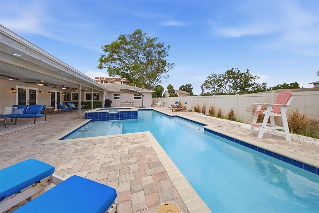 For Sale: $800,000 (3 beds, 4 baths, 2227 Square Feet)