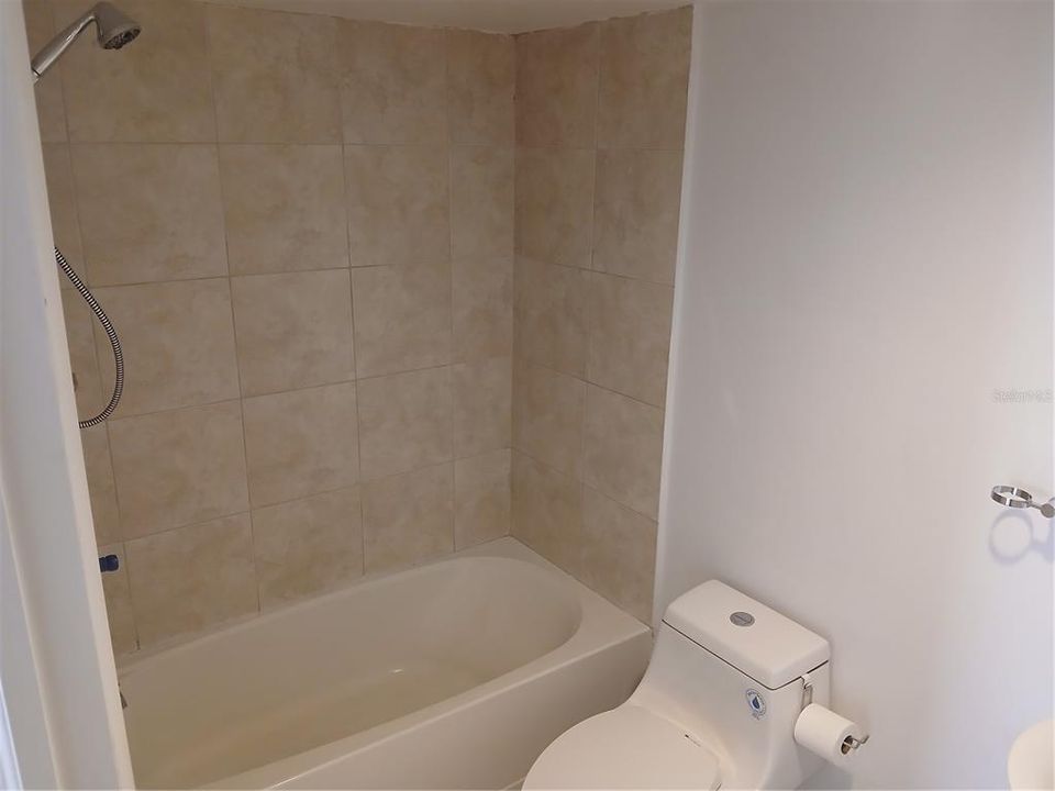 На продажу: $119,900 (1 спален, 1 ванн, 570 Квадратных фут)