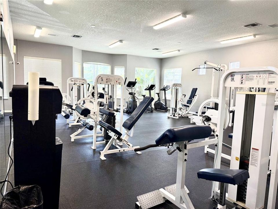 For Sale: $159,000 (1 beds, 1 baths, 792 Square Feet)
