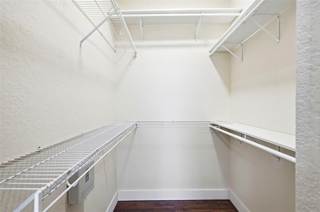 For Sale: $159,000 (1 beds, 1 baths, 792 Square Feet)