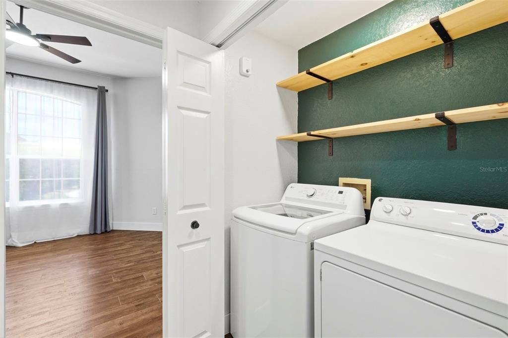 For Sale: $159,000 (1 beds, 1 baths, 792 Square Feet)