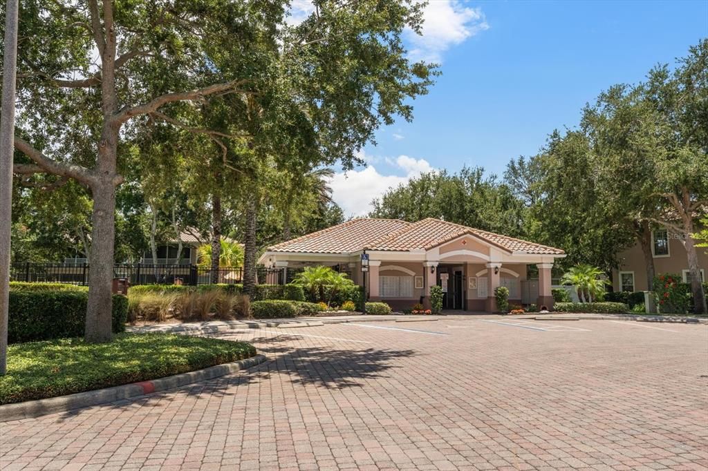 For Sale: $372,000 (2 beds, 2 baths, 1638 Square Feet)
