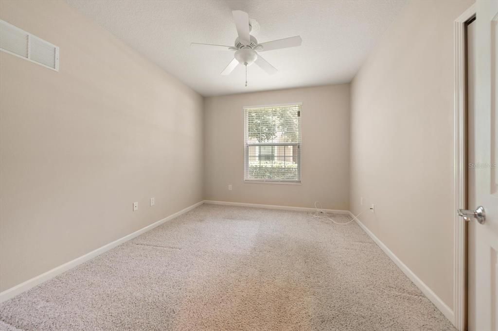 For Sale: $372,000 (2 beds, 2 baths, 1638 Square Feet)
