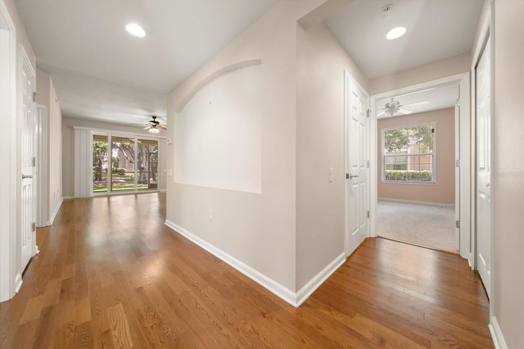 For Sale: $372,000 (2 beds, 2 baths, 1638 Square Feet)