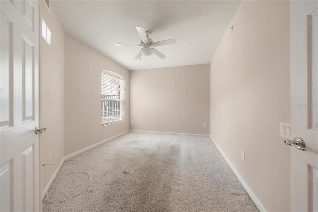 For Sale: $372,000 (2 beds, 2 baths, 1638 Square Feet)