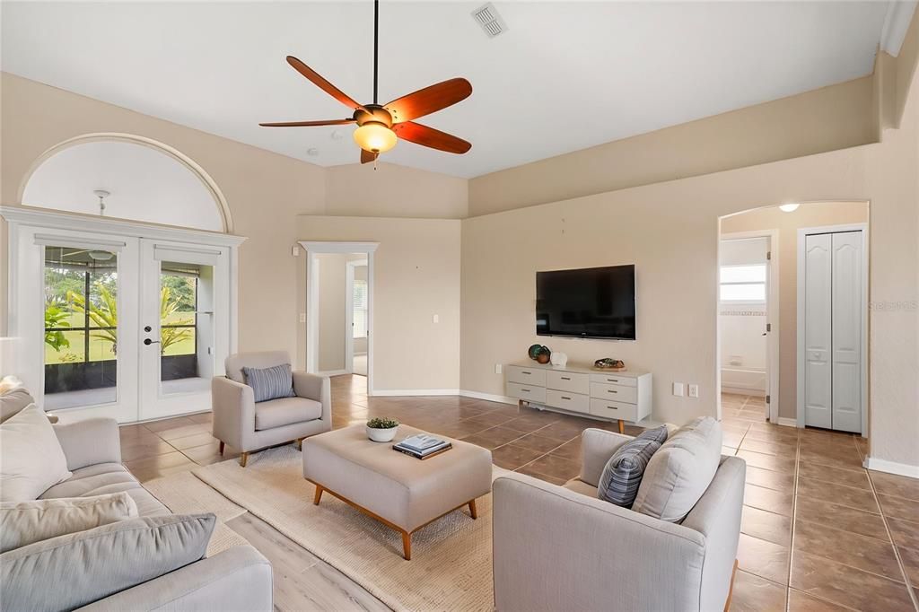 For Sale: $389,900 (4 beds, 3 baths, 2069 Square Feet)