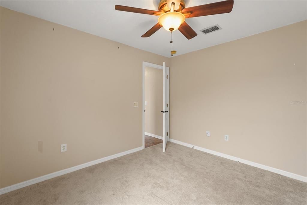 For Sale: $389,900 (4 beds, 3 baths, 2069 Square Feet)