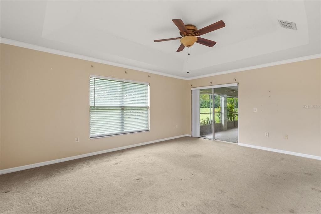 For Sale: $389,900 (4 beds, 3 baths, 2069 Square Feet)