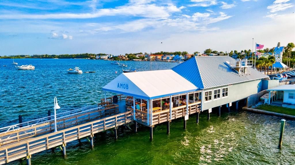 For Rent: $2,950 (4 beds, 2 baths, 2047 Square Feet)