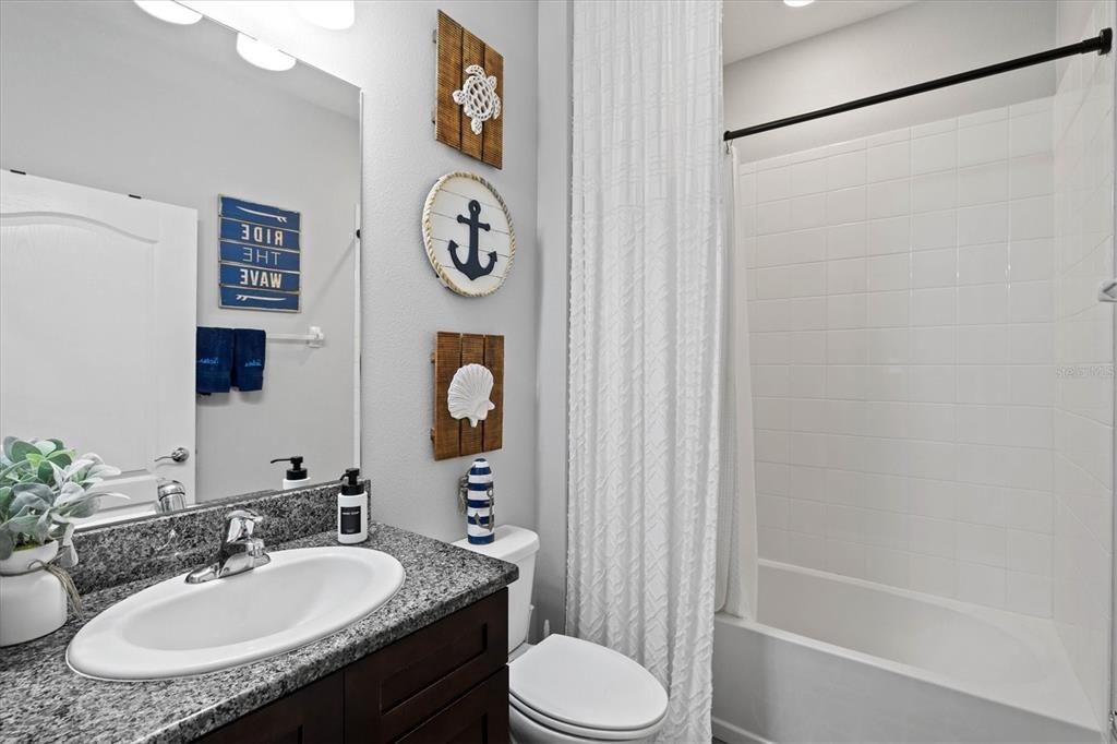 For Rent: $2,950 (4 beds, 2 baths, 2047 Square Feet)