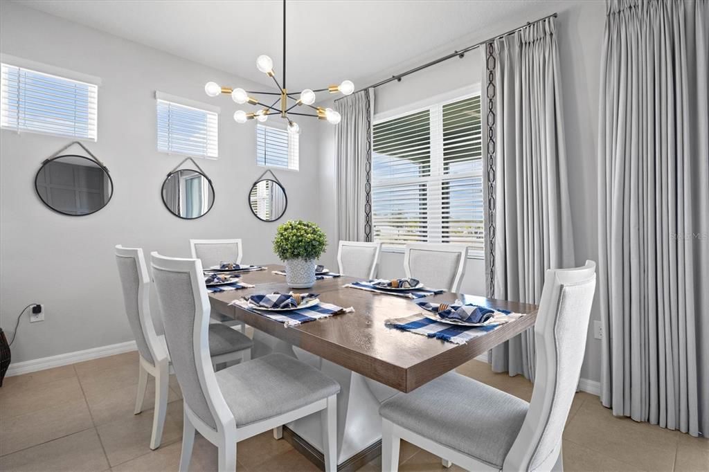 For Rent: $2,950 (4 beds, 2 baths, 2047 Square Feet)