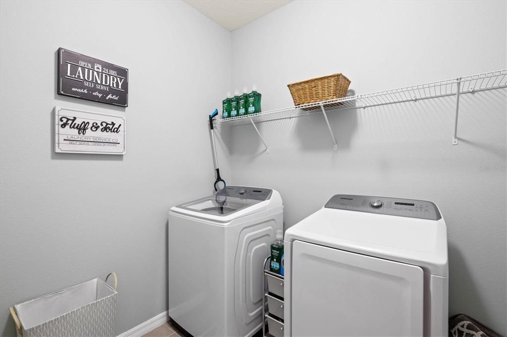 For Rent: $2,950 (4 beds, 2 baths, 2047 Square Feet)