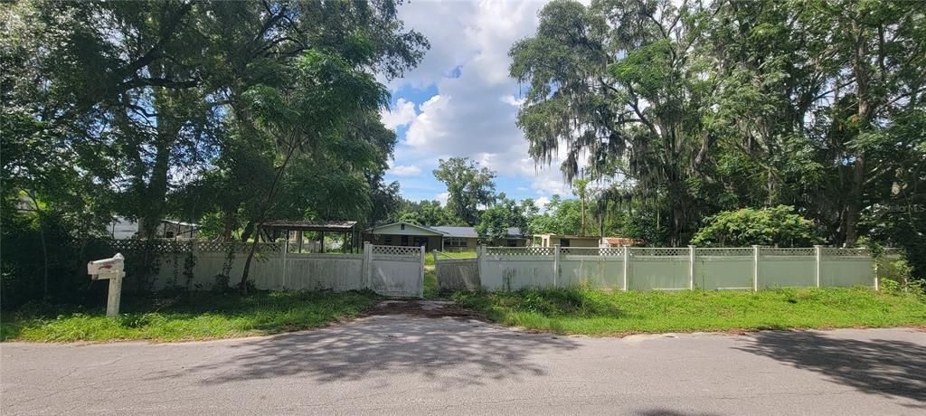 For Sale: $130,000 (3 beds, 2 baths, 1929 Square Feet)