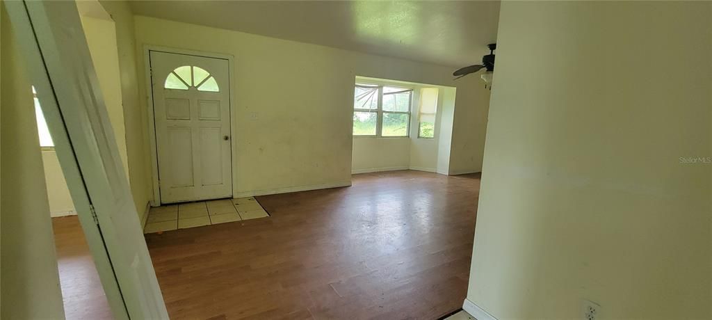 For Sale: $130,000 (3 beds, 2 baths, 1929 Square Feet)