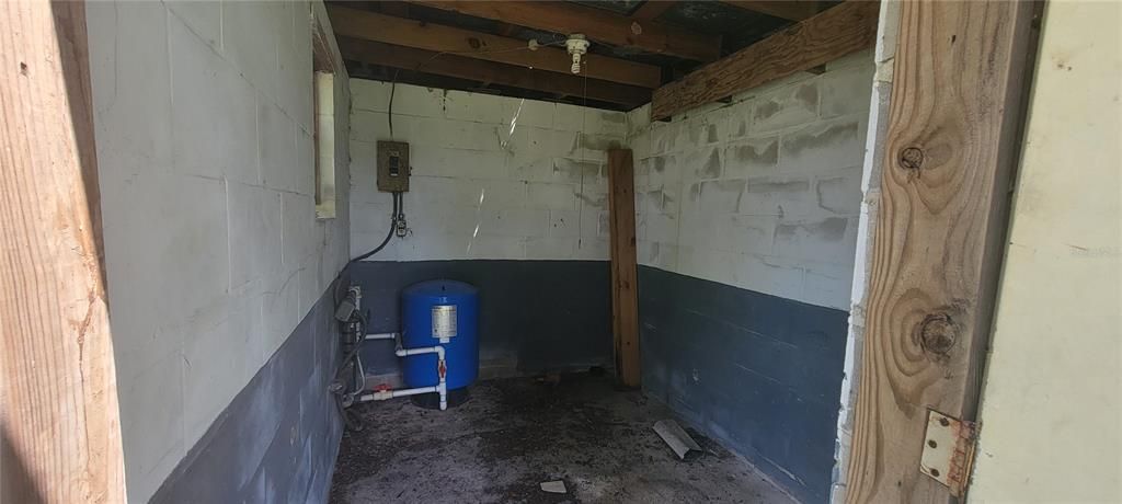 For Sale: $130,000 (3 beds, 2 baths, 1929 Square Feet)