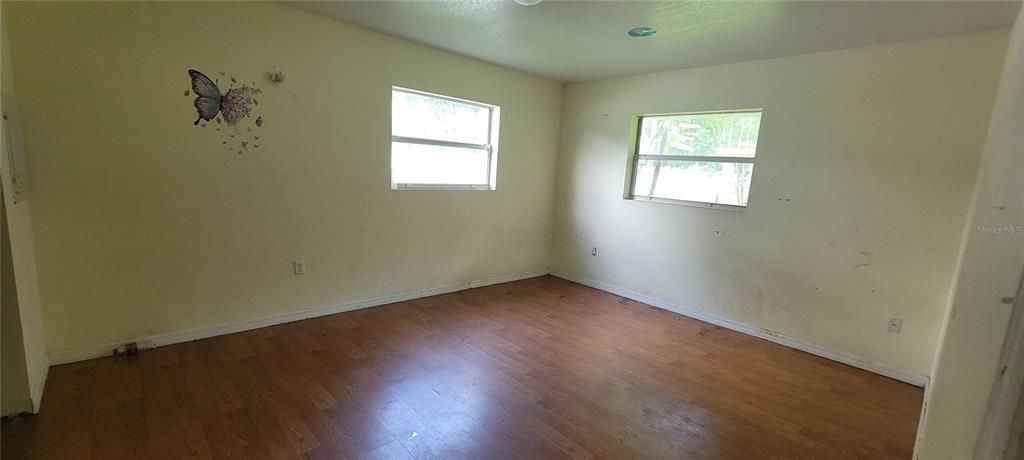 For Sale: $130,000 (3 beds, 2 baths, 1929 Square Feet)