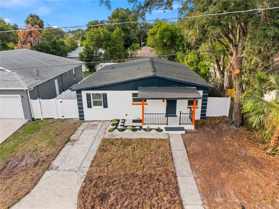 For Sale: $379,900 (3 beds, 2 baths, 1728 Square Feet)