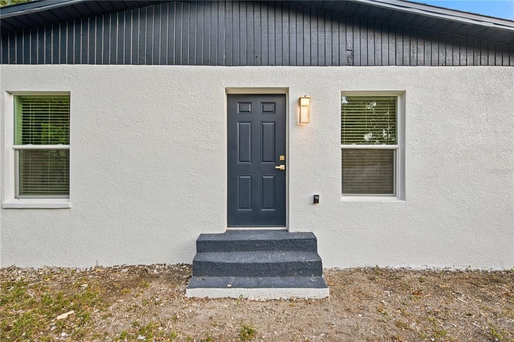 For Sale: $379,900 (3 beds, 2 baths, 1728 Square Feet)