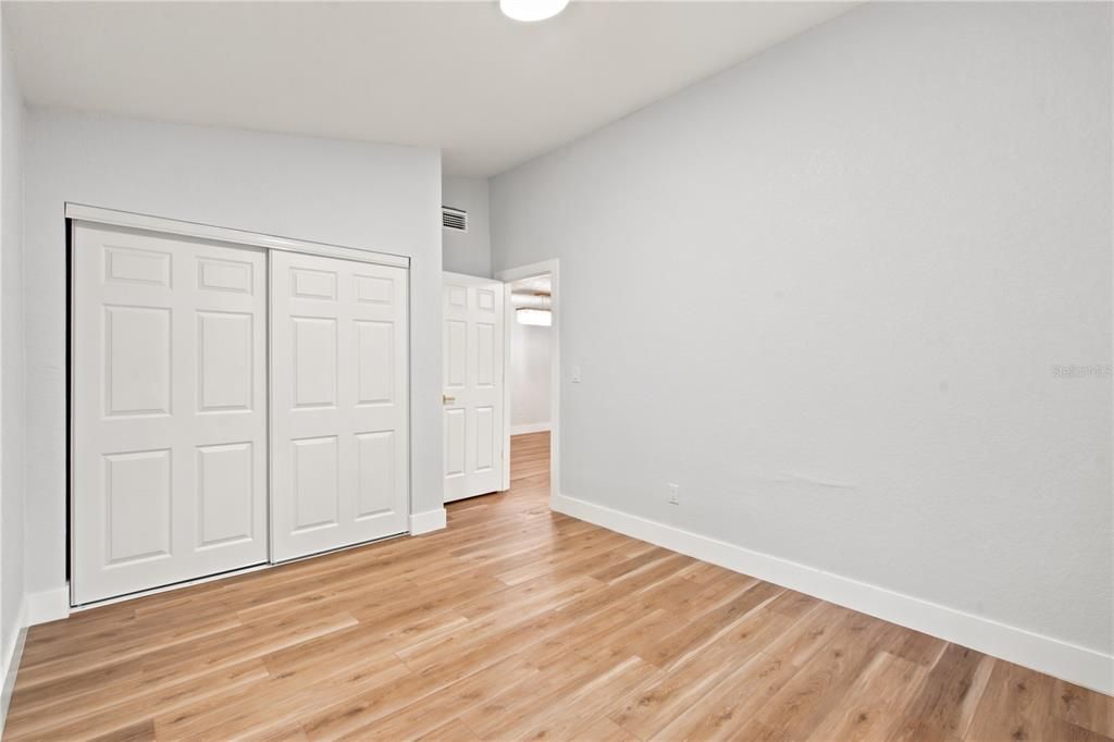 For Sale: $379,900 (3 beds, 2 baths, 1728 Square Feet)