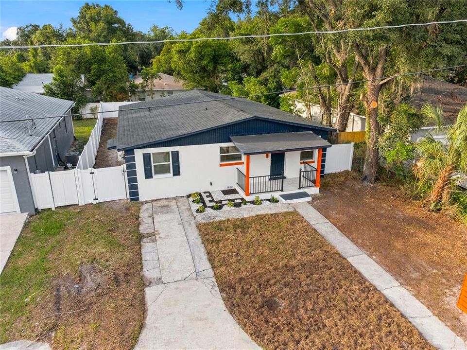 For Sale: $379,900 (3 beds, 2 baths, 1728 Square Feet)