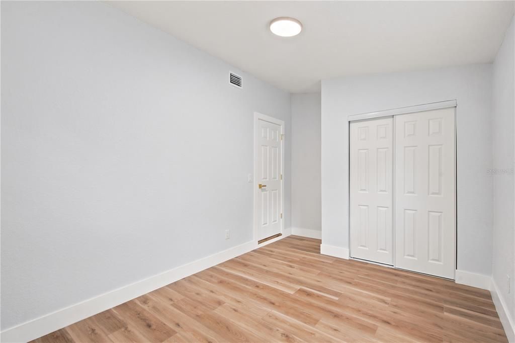 For Sale: $379,900 (3 beds, 2 baths, 1728 Square Feet)