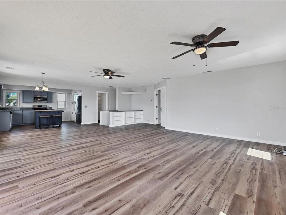 For Rent: $4,500 (3 beds, 3 baths, 2400 Square Feet)