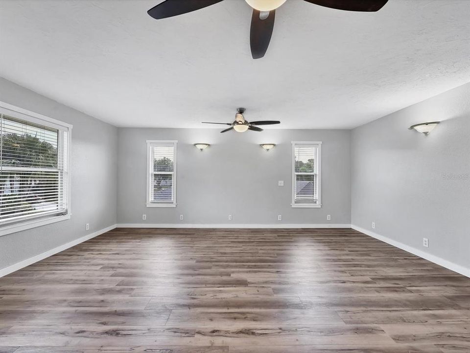 For Rent: $4,500 (3 beds, 3 baths, 2400 Square Feet)