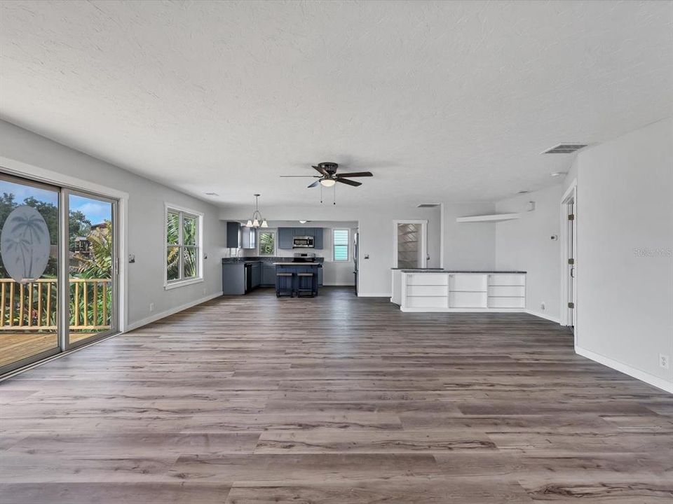 For Rent: $4,500 (3 beds, 3 baths, 2400 Square Feet)