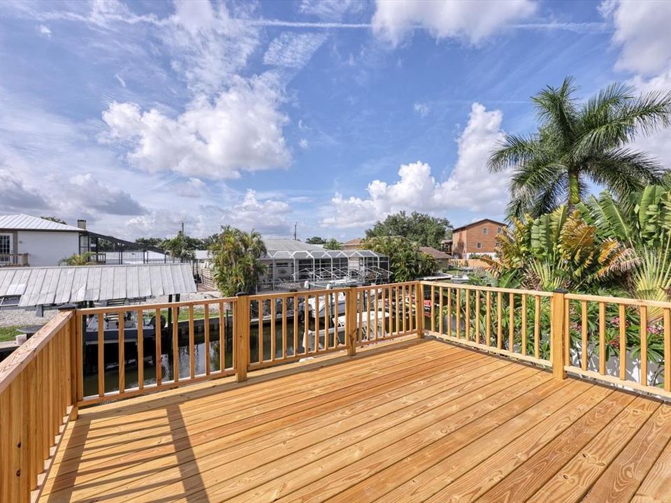For Rent: $4,500 (3 beds, 3 baths, 2400 Square Feet)