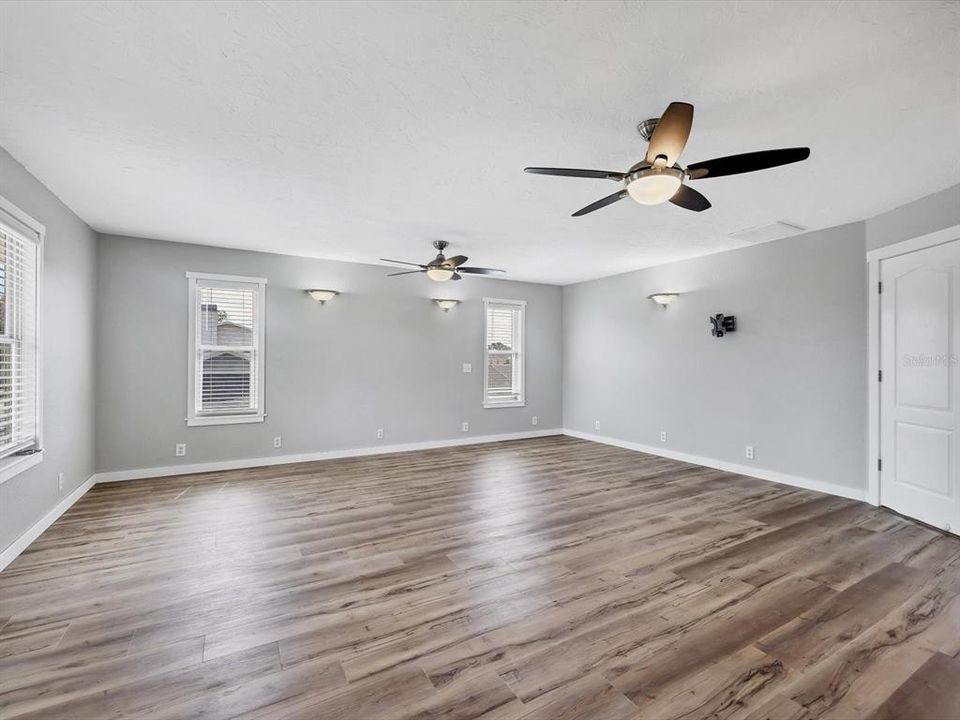 For Rent: $4,500 (3 beds, 3 baths, 2400 Square Feet)