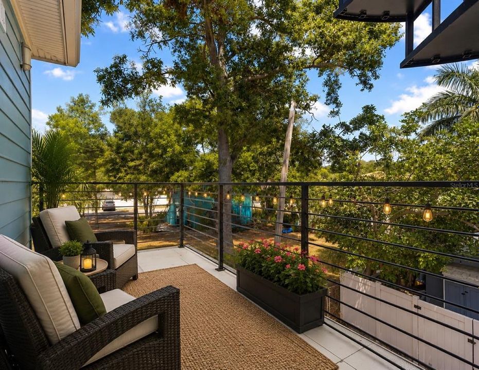 En Venta: $1,200,000 (3 camas, 4 baños, 2178 Pies cuadrados)