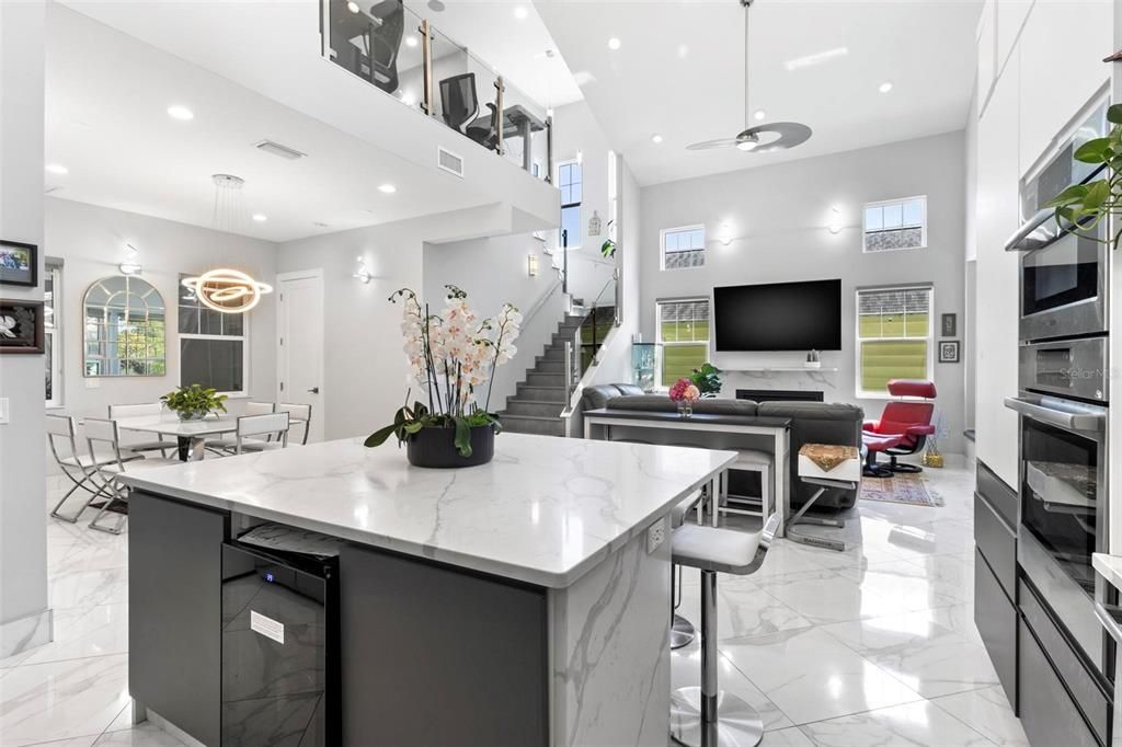 En Venta: $1,200,000 (3 camas, 4 baños, 2178 Pies cuadrados)