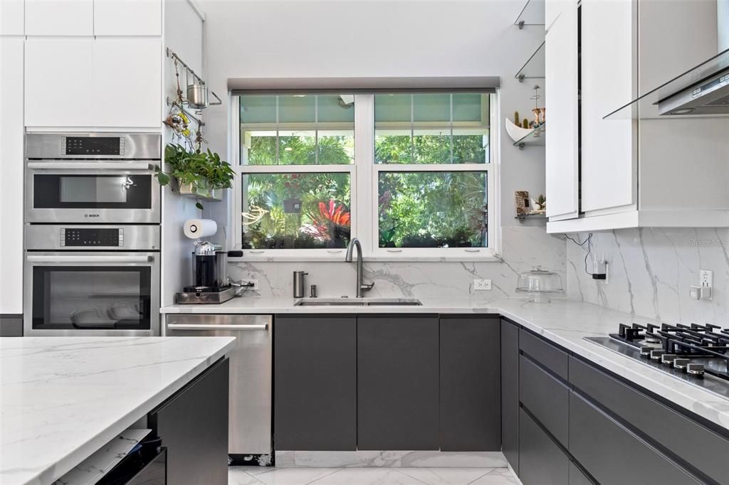 En Venta: $1,200,000 (3 camas, 4 baños, 2178 Pies cuadrados)