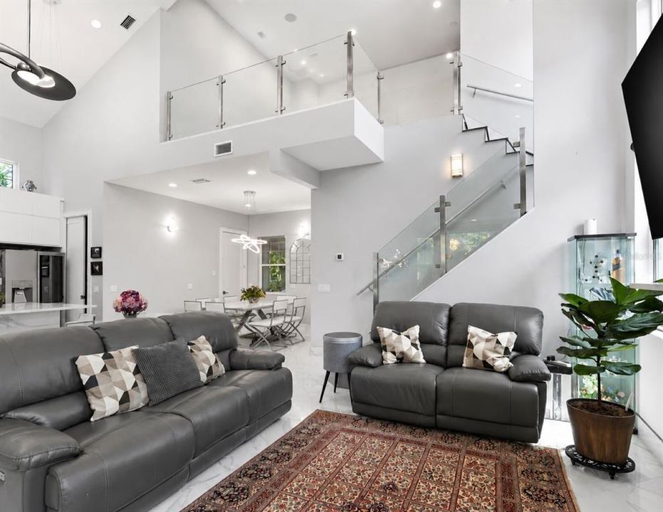 En Venta: $1,200,000 (3 camas, 4 baños, 2178 Pies cuadrados)