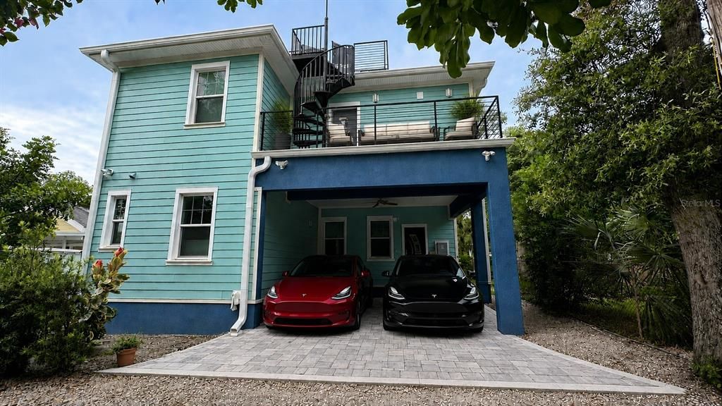 En Venta: $1,200,000 (3 camas, 4 baños, 2178 Pies cuadrados)