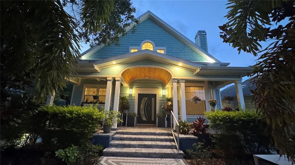 En Venta: $1,200,000 (3 camas, 4 baños, 2178 Pies cuadrados)