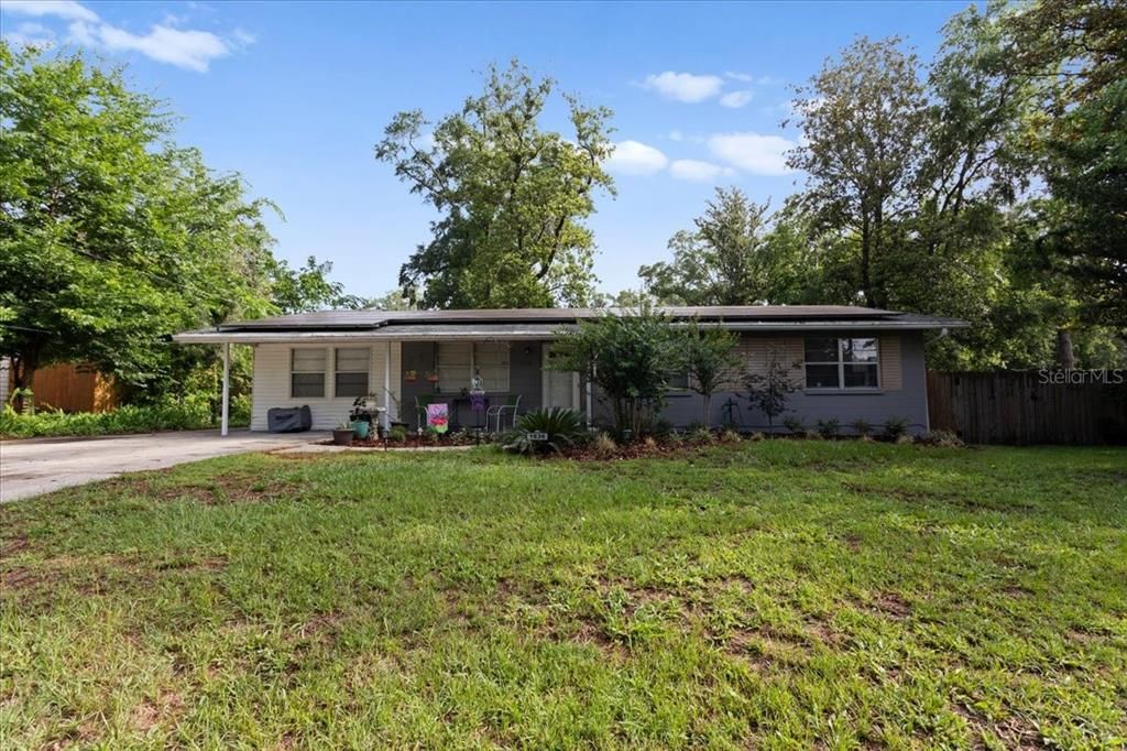 For Sale: $259,900 (4 beds, 2 baths, 1404 Square Feet)