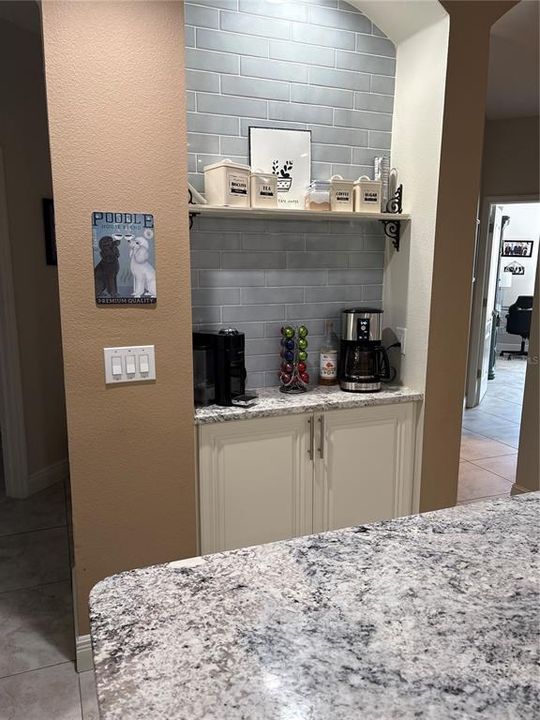 For Sale: $389,000 (3 beds, 2 baths, 2054 Square Feet)