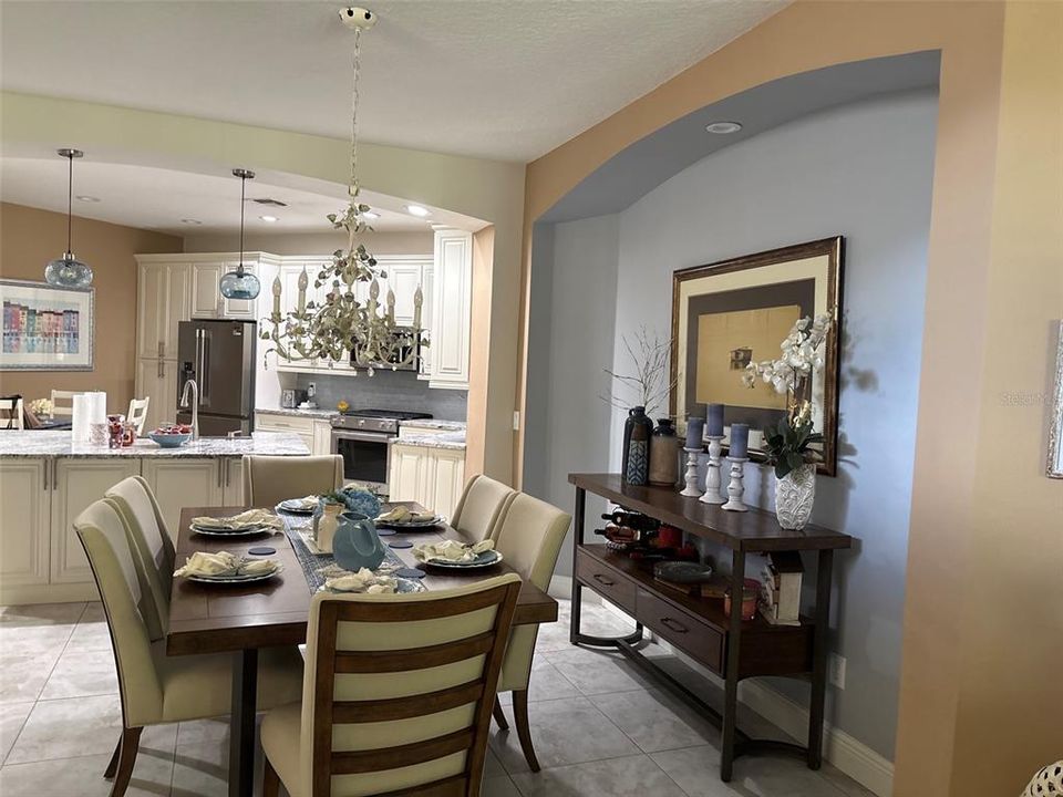 For Sale: $389,000 (3 beds, 2 baths, 2054 Square Feet)