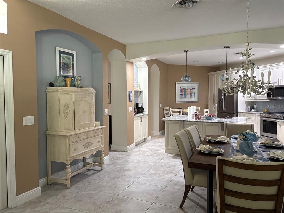For Sale: $389,000 (3 beds, 2 baths, 2054 Square Feet)