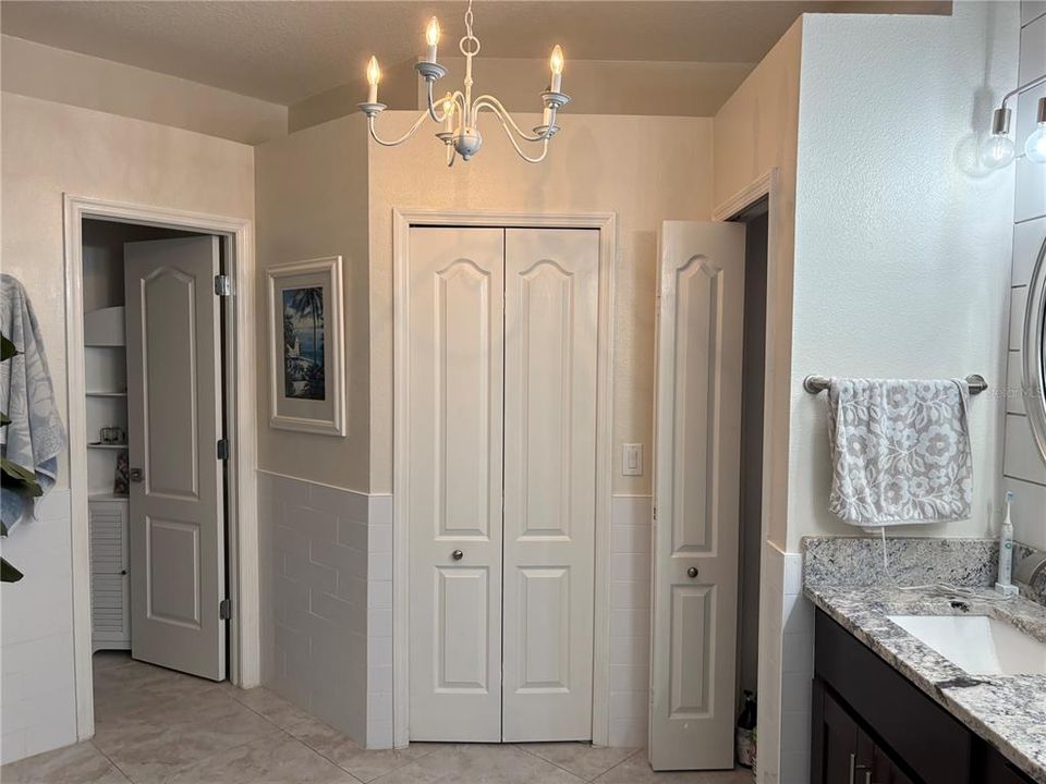 For Sale: $389,000 (3 beds, 2 baths, 2054 Square Feet)
