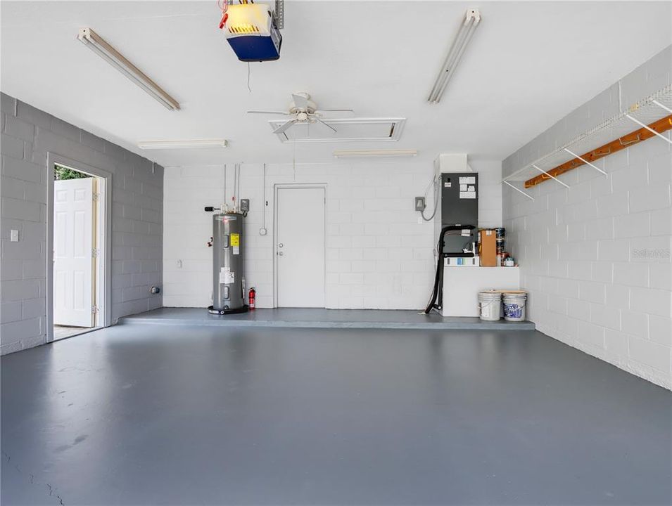 For Sale: $420,000 (3 beds, 2 baths, 1218 Square Feet)