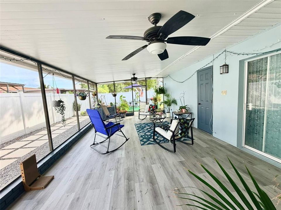 For Sale: $549,900 (4 beds, 3 baths, 1785 Square Feet)