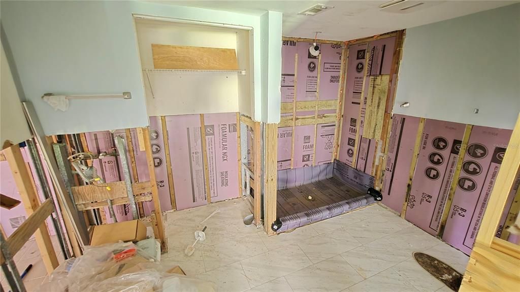 На продажу: $200,000 (2 спален, 1 ванн, 900 Квадратных фут)