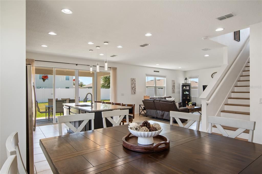 For Sale: $420,000 (5 beds, 3 baths, 2611 Square Feet)